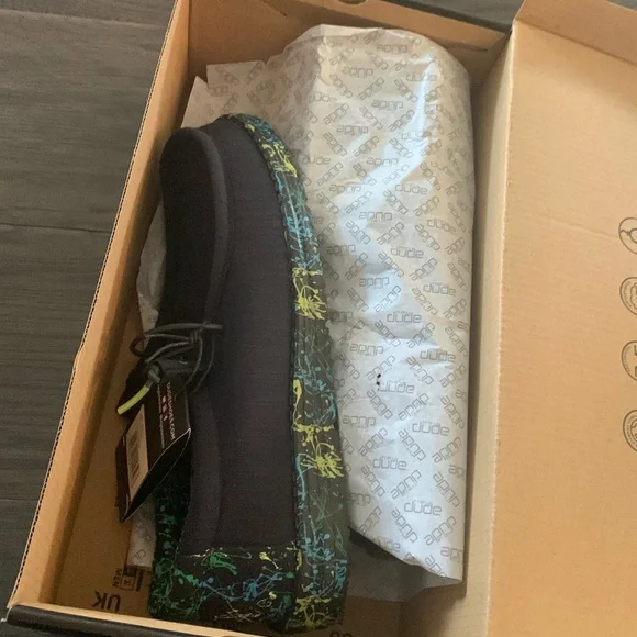 Hey Dude Wally Gecko shoes - Picture 2 of 3